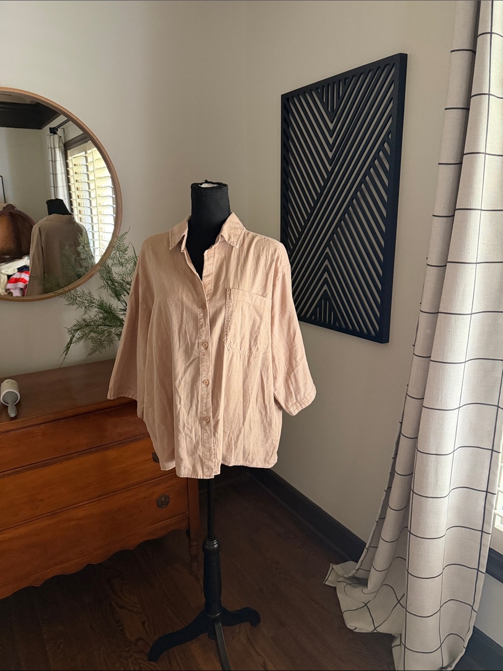Double Zero blush back pleat v neck button down medium